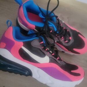 ***SOLD**** Nike Air Max 7Y
